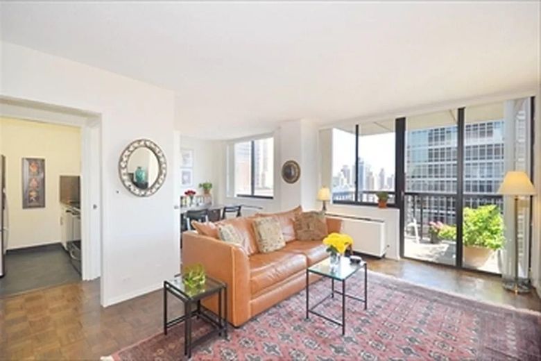 300 East 54th Street #32J