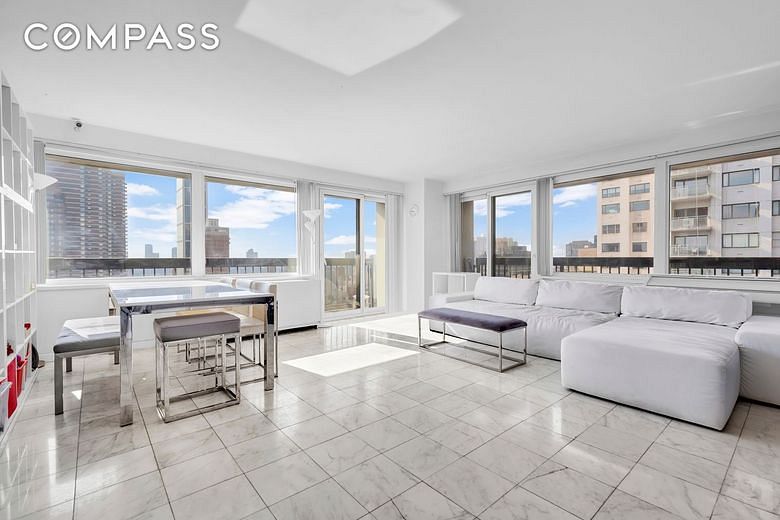 300 East 59th Street #2601