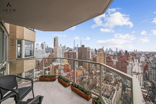 Image 1 of 14 for 300 East 74th Street #33D in Manhattan, New York, NY, 10021