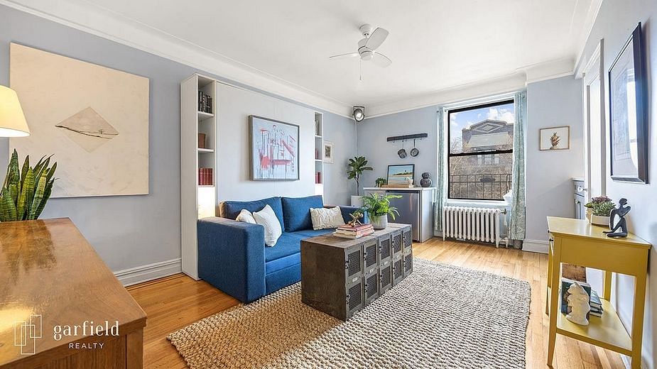 300 Eighth Avenue #4D