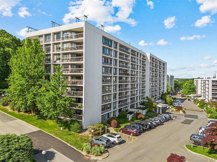 300 High Point Drive #514