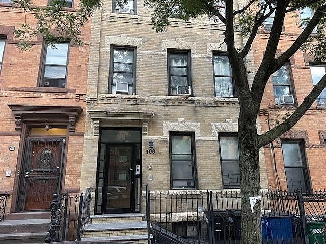 300 Linden Street