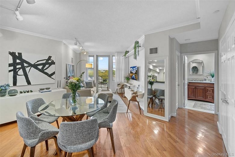 300 Mamaroneck Avenue #628