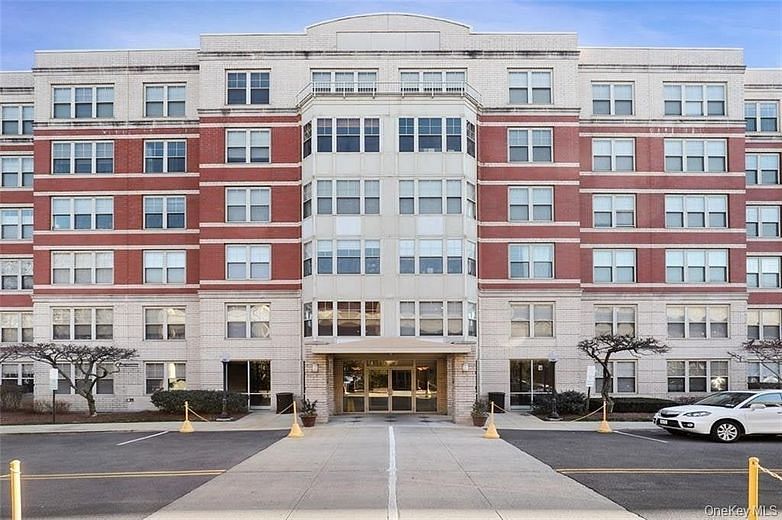 300 Mamaroneck Avenue #421