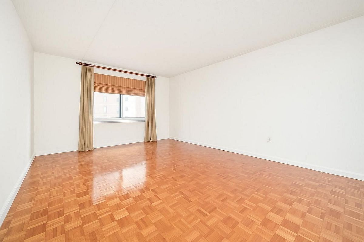 Image 1 of 9 for 300 West 135th Street #4L in Manhattan, NEW YORK, NY, 10030