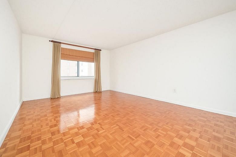 300 West 135th Street #4L