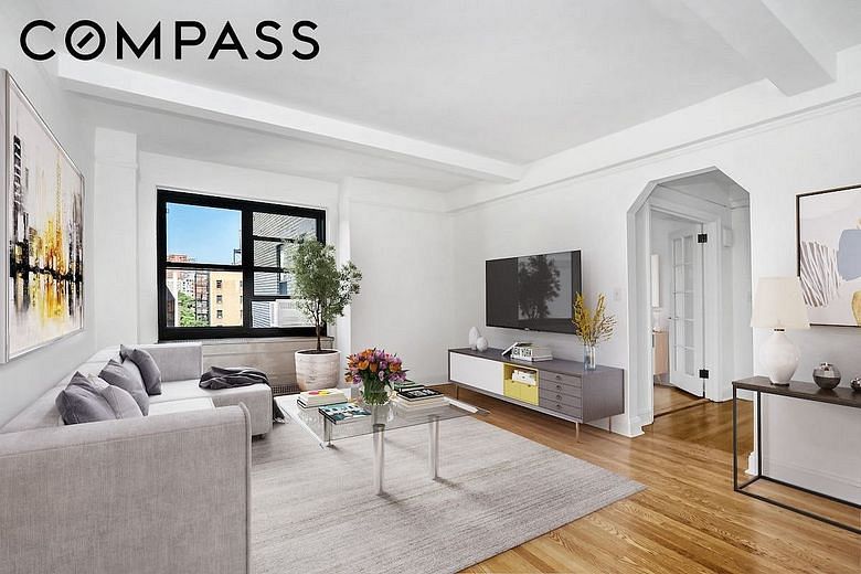 300 West 23rd Street #8D