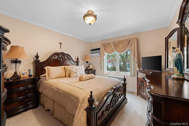 301 Bay 19th Street #B