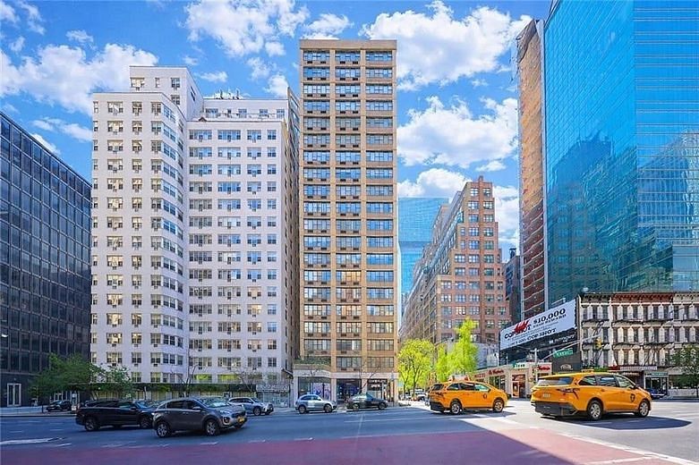 301 East 45th Street #9A