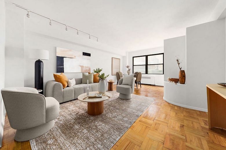 301 East 48th Street #2M