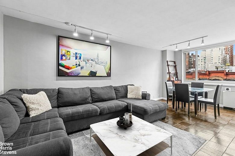 301 East 78th Street #7E