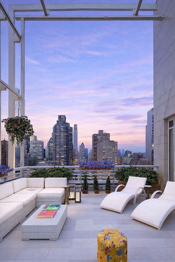 301 East #PENTHOUSE