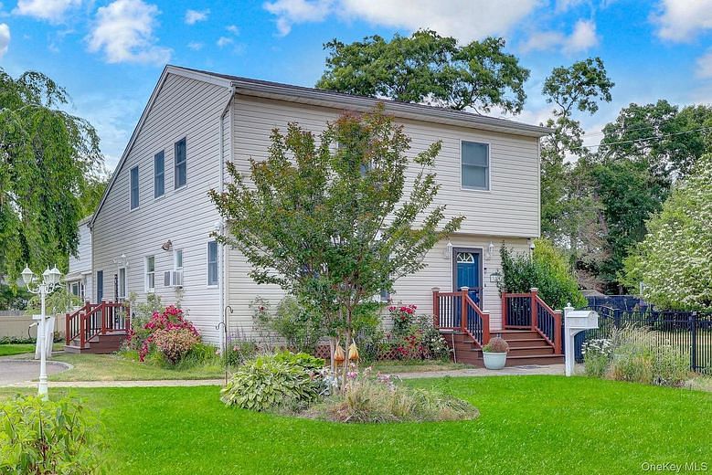 301 Oak Neck Road