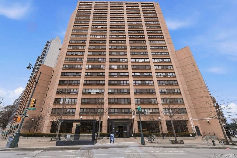 301 W 110th Street #18F