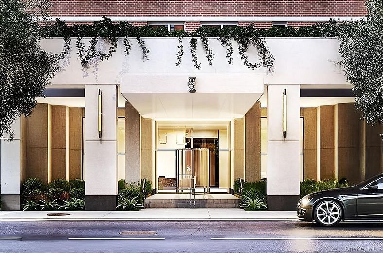 301 W 53rd Street #9K