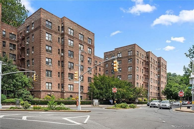3015 Riverdale Avenue #5F