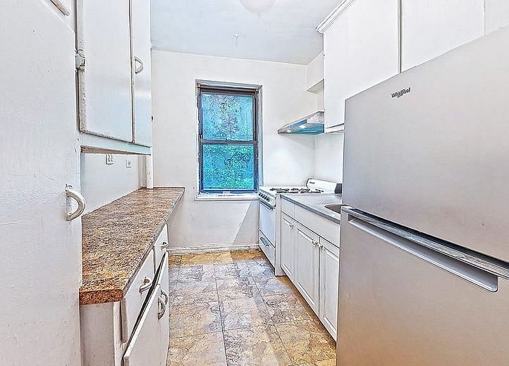 3017 Riverdale Avenue #2H