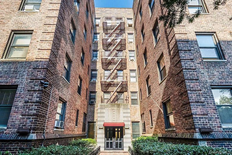 3017 Riverdale Avenue #3C