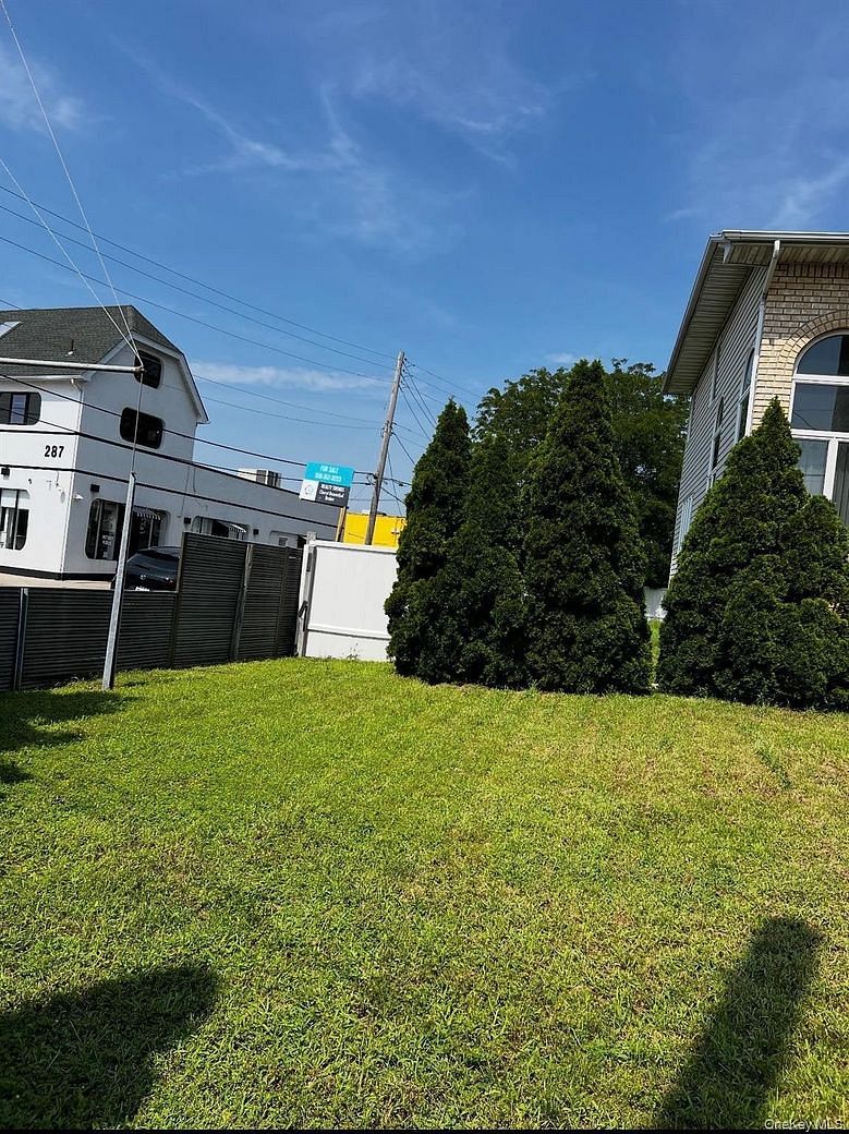 302 Carvel Avenue