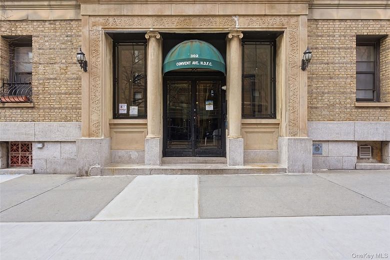 302 Convent Avenue #61