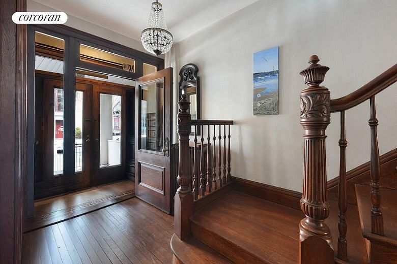 3020 Bainbridge Avenue