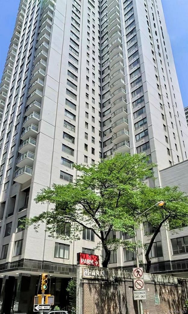 303 E 57th Street #10D