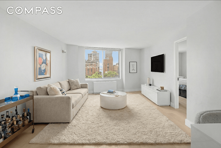 303 Greenwich Street #8AB