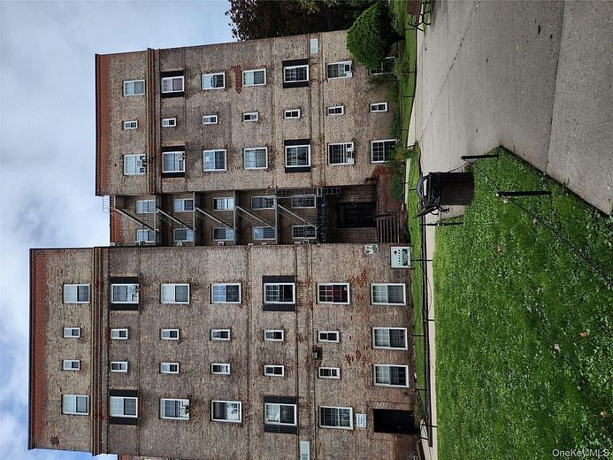 3047 Hobart Street #DDB