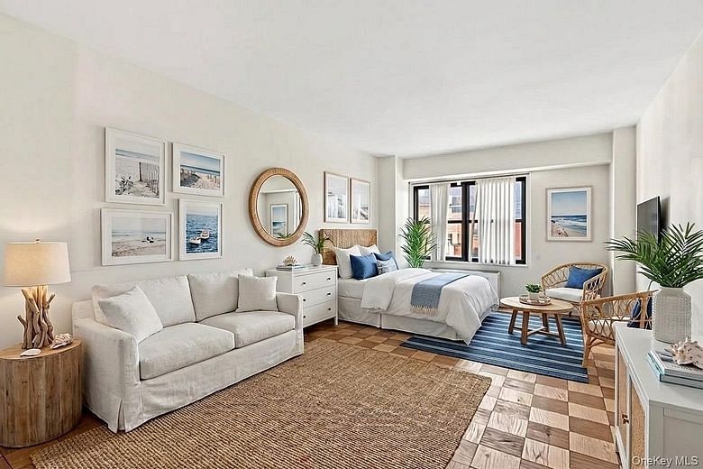 305 E 40th Street #14A