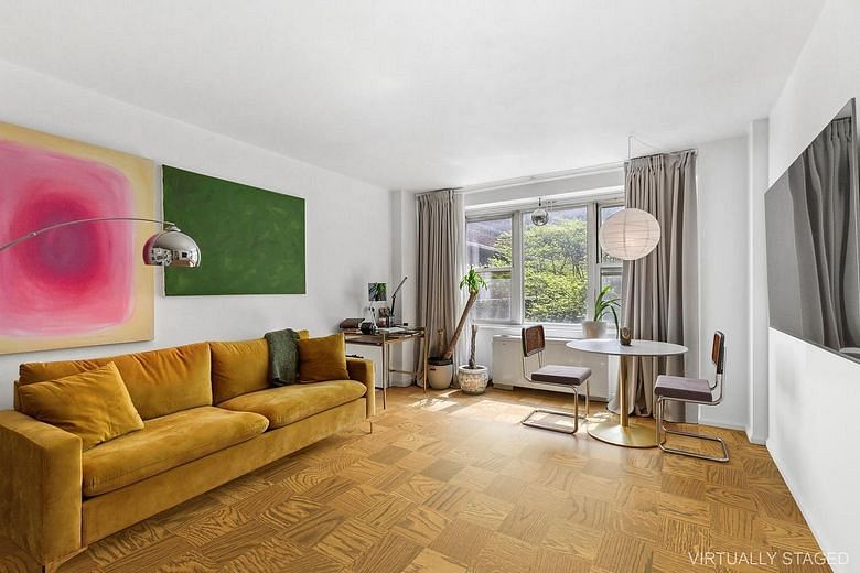 305 East 24th Street #4L