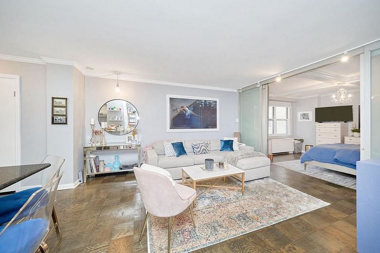 305 East 24th Street #8J