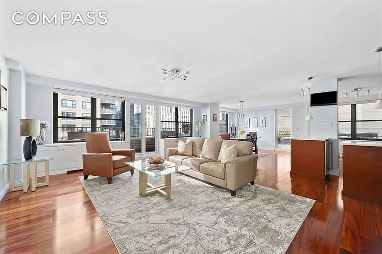 305 East 40th Street #19CD