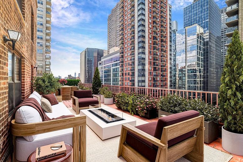 305 East 40th Street #19F