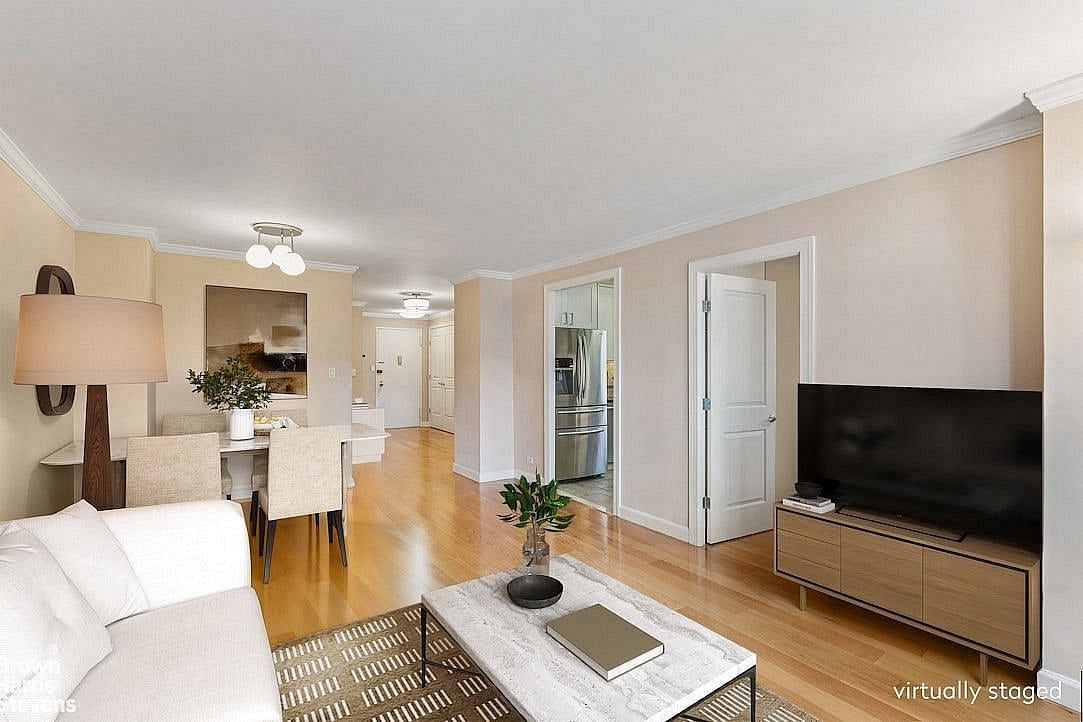 Image 1 of 22 for 305 East 40th Street #4K in Manhattan, New York, NY, 10016