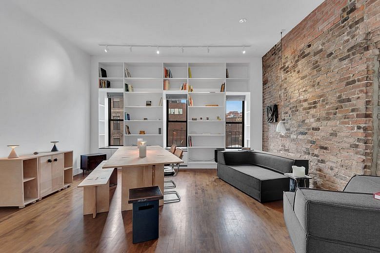 305 East 4th Street #5