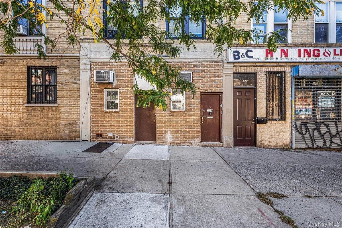 305 Rogers Avenue #1