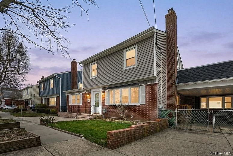 305 S 8th Street