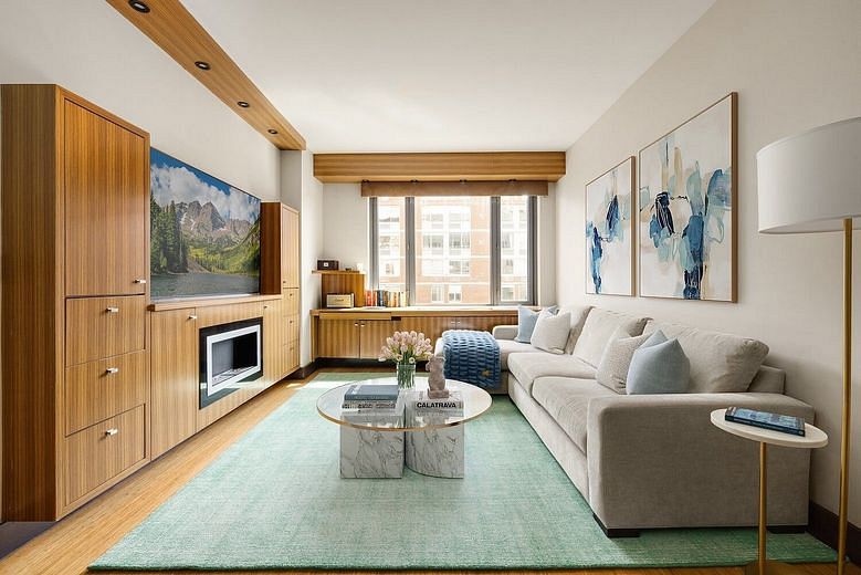 305 West 16th Street #4D