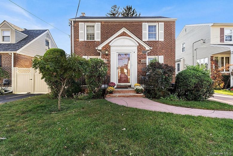 305 White Road