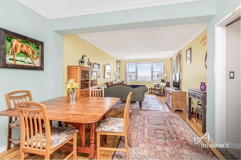 3050 Fairfield Avenue #8C