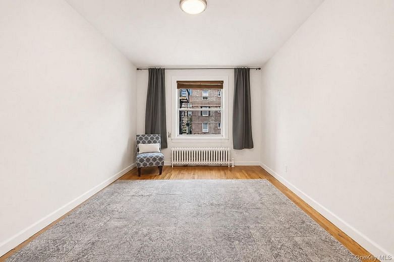 3051 Hobart Street #5B