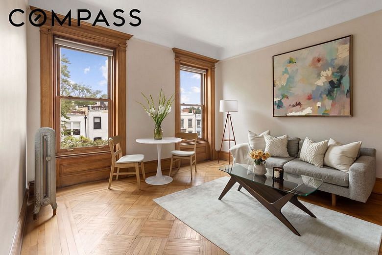 306 Garfield Place #4R