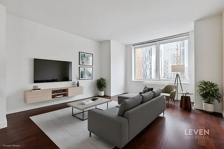 306 Gold Street #16D