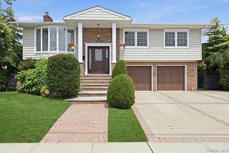 306 Greenway Road