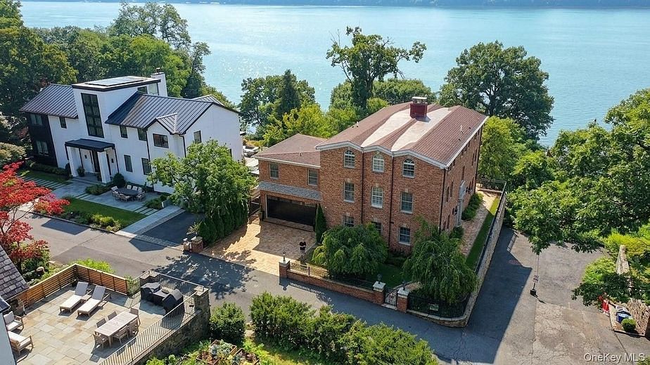 3061 Scenic Place