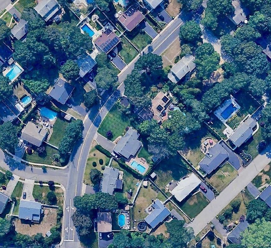 Image 1 of 34 for 308 Browns Road in Long Island, Nesconset, NY, 11767