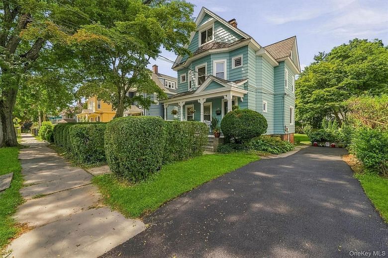 308 Nelson Avenue