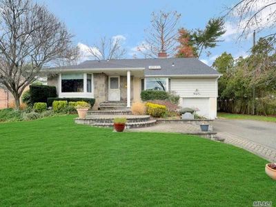 Image 1 of 25 for 31 Merit Ln in Long Island, Jericho, NY, 11753