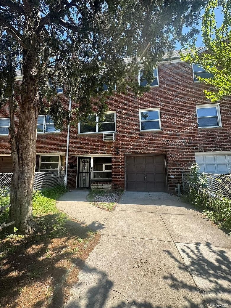 3083 49th Street