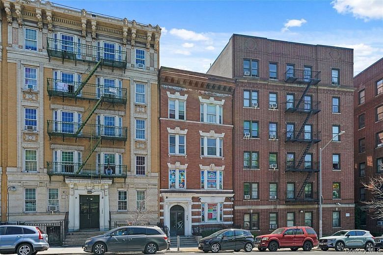 309 Bedford Park Boulevard
